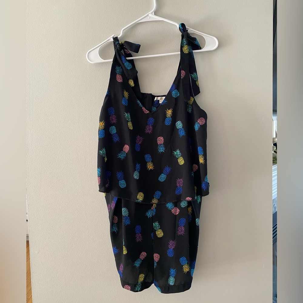 Black pineapple romper